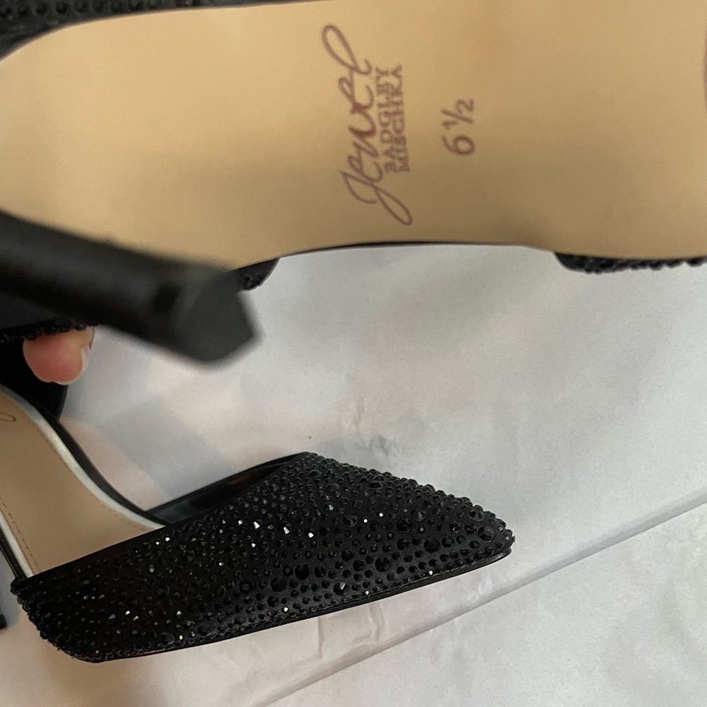 JEWEL BADGLEY MISCHKA Stiletto Pumps - Picture 9 of 13